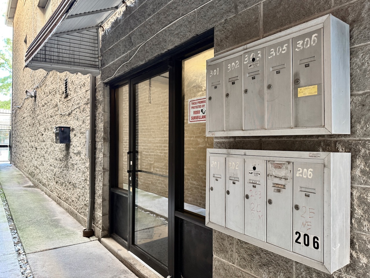 222 W 26th Street Unit: 205