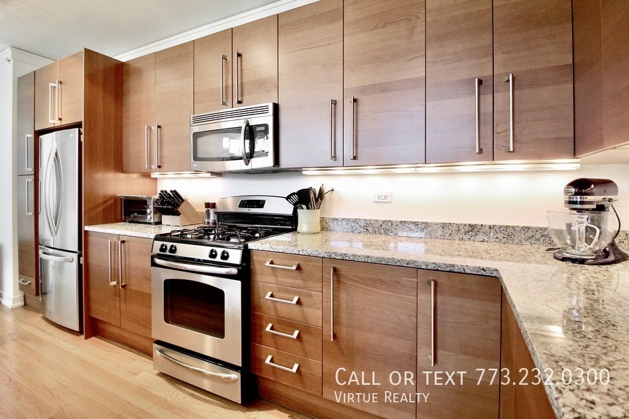 1570 Elmwood Avenue Unit: 706