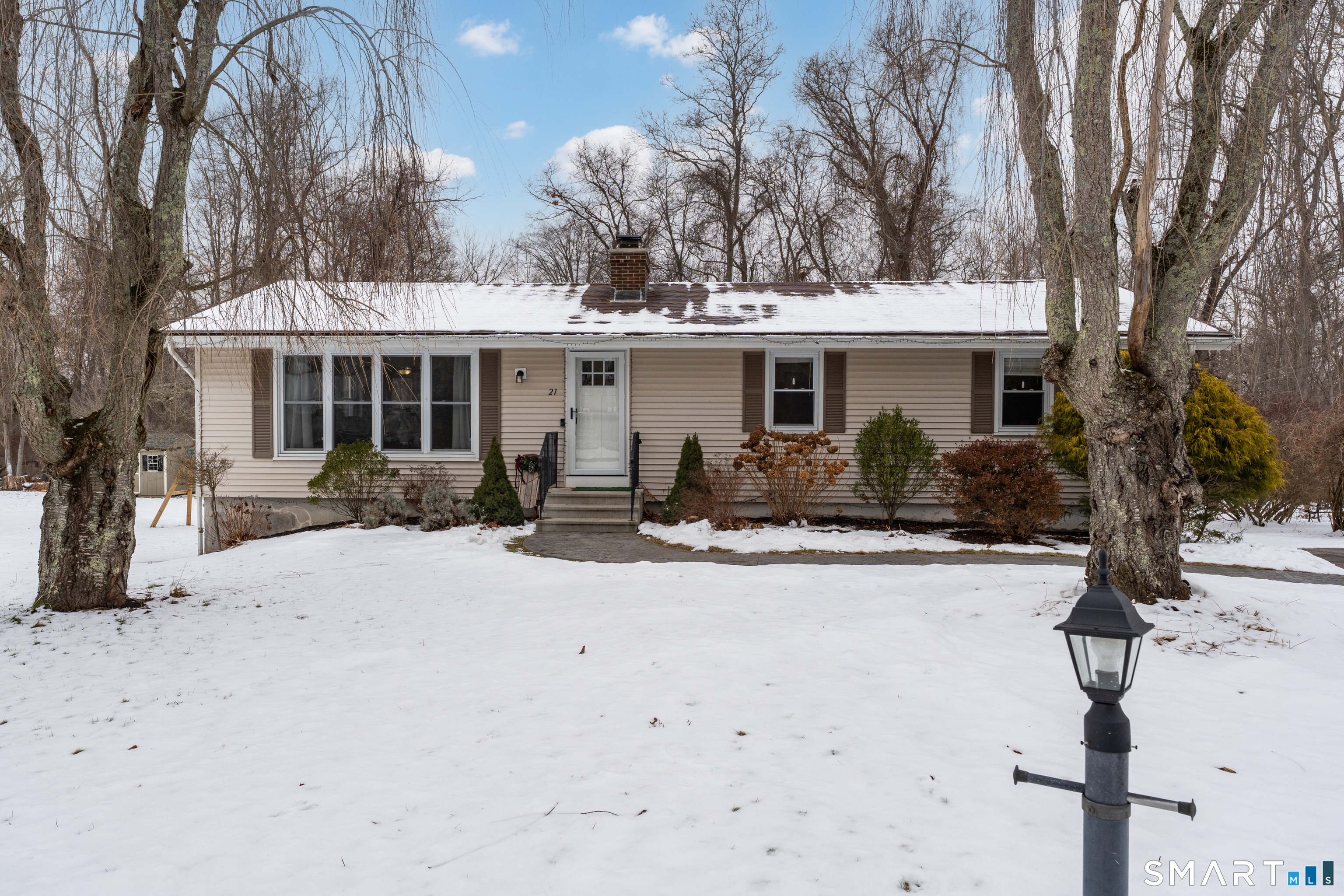 21 Oakridge Drive