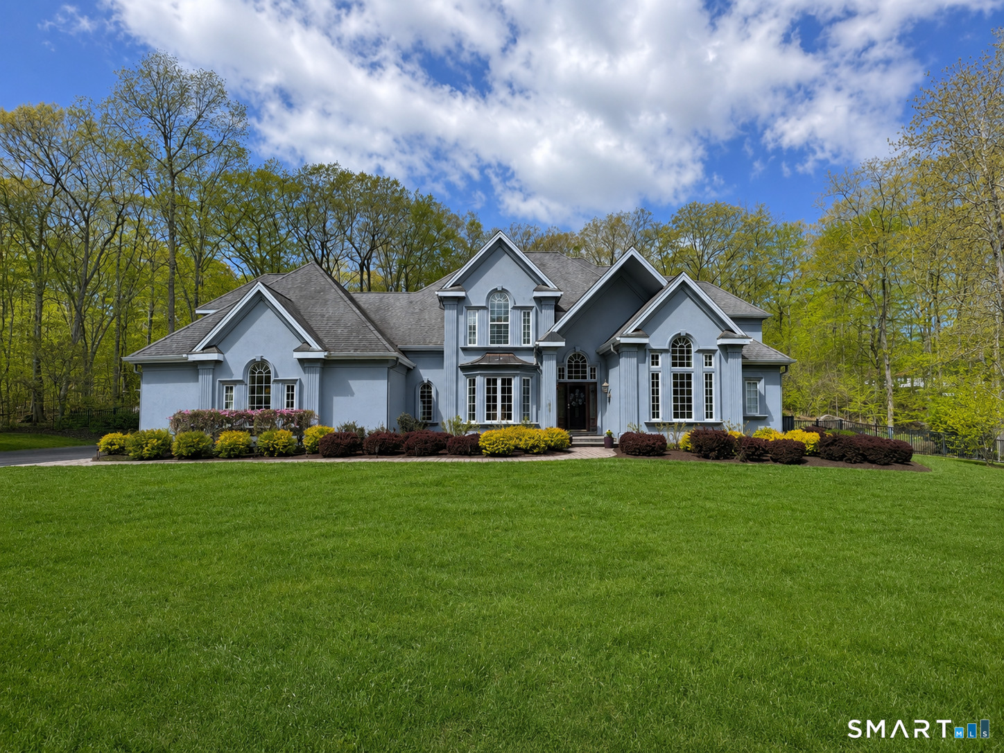 350 Squaw Lane