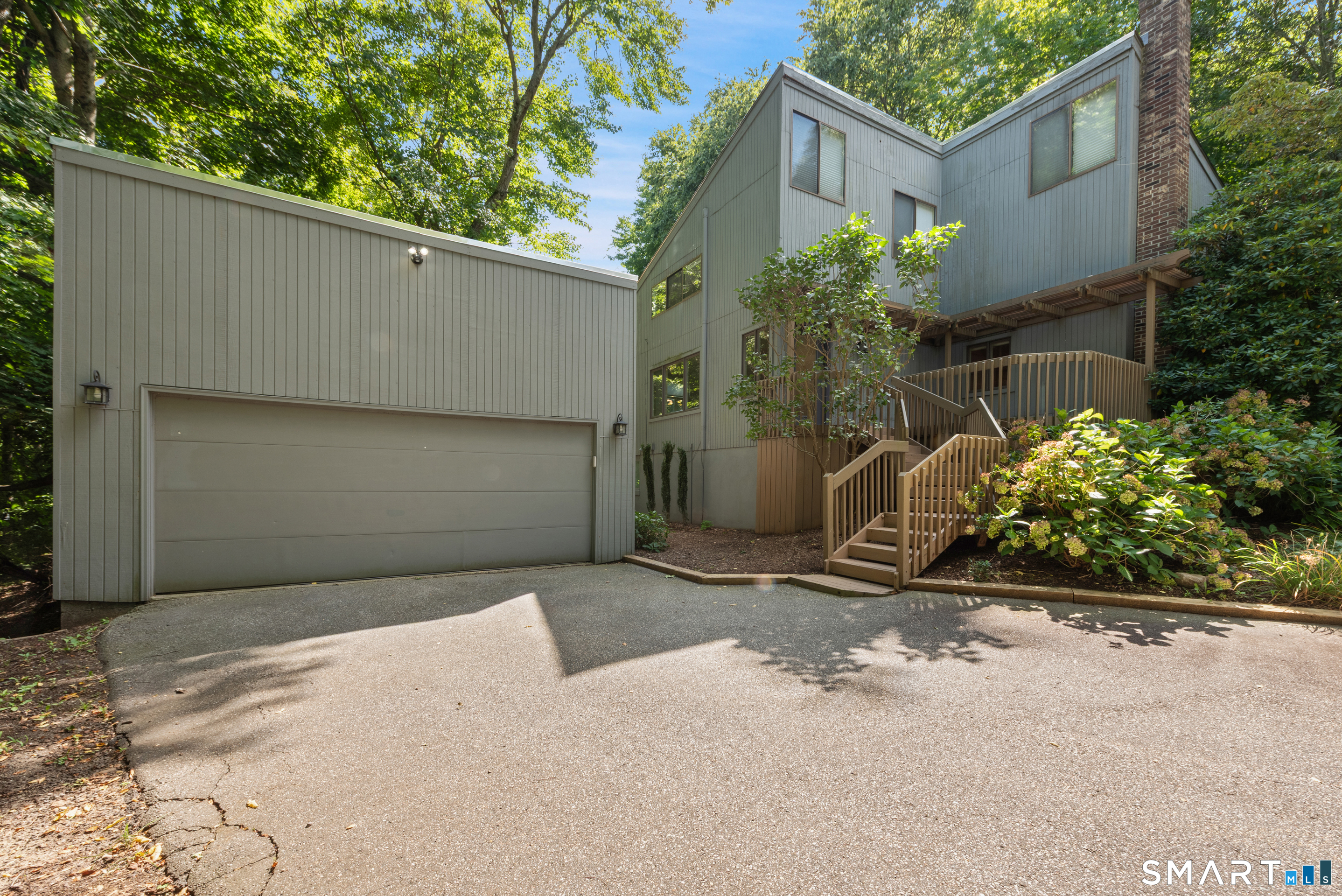 48 Russett Drive