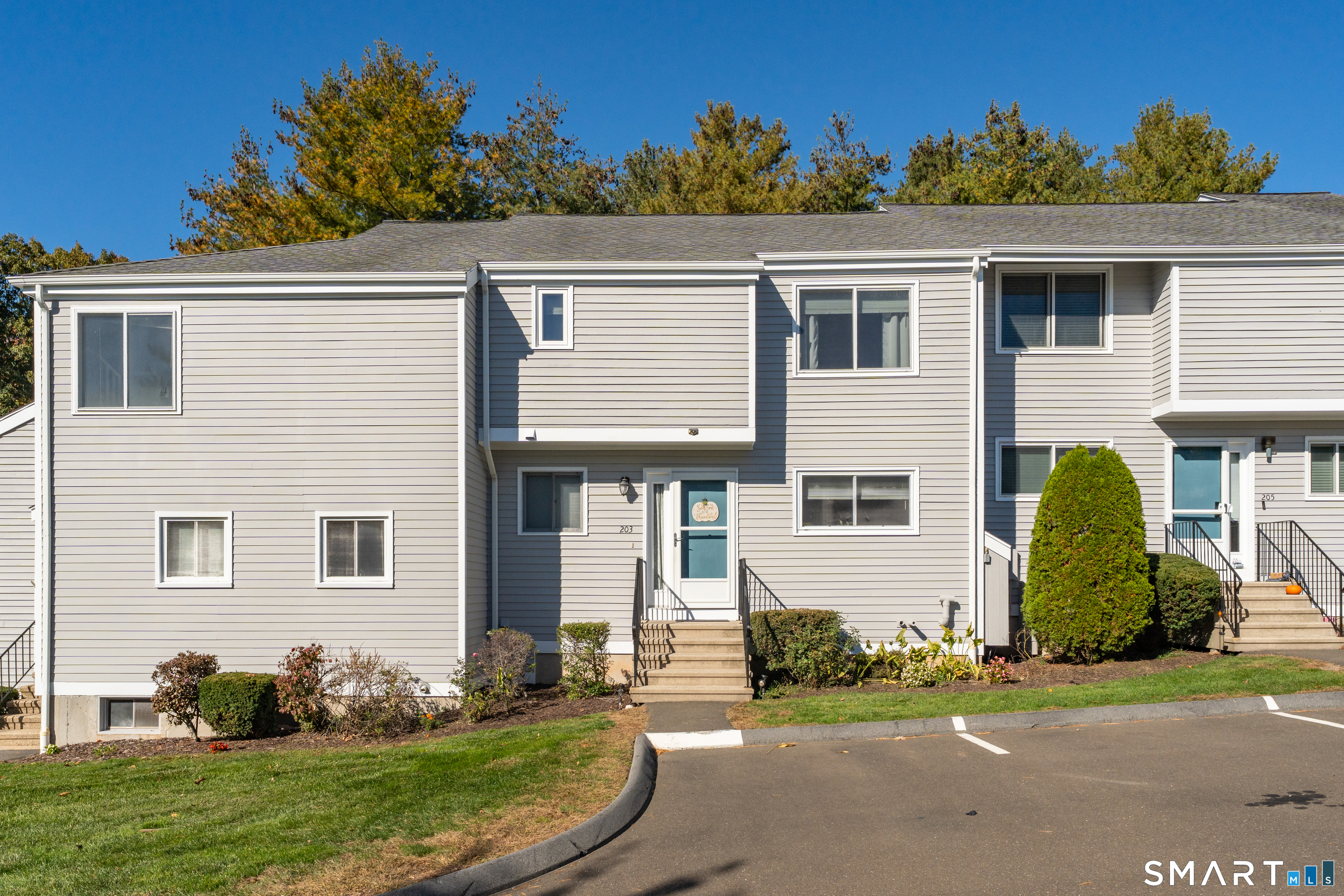 203 Greens Farm Road Unit: 203