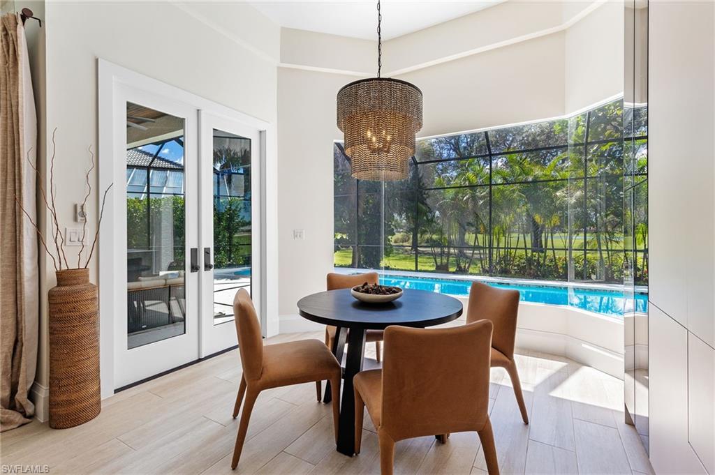 248 Silverado DR