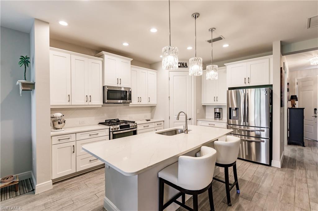 2258 Marquesa CIR