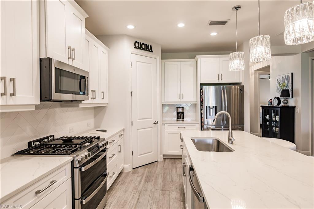 2258 Marquesa CIR
