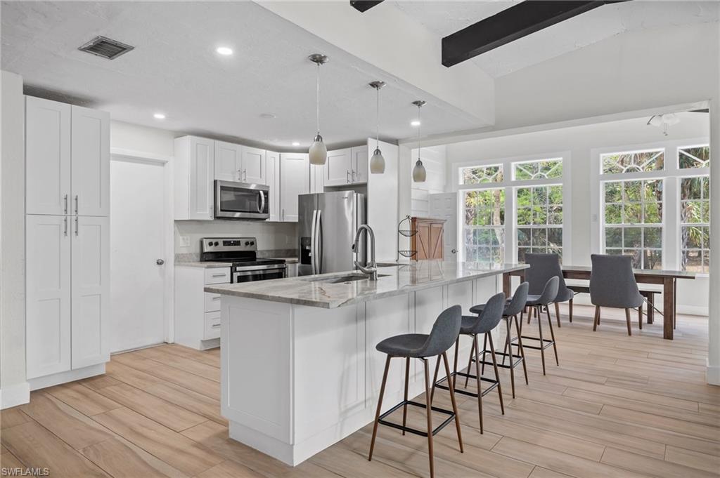 6160 Lancewood WAY