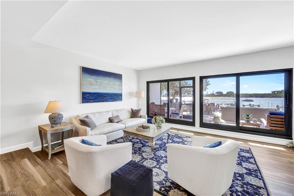304 La Peninsula BLVD Unit: 304