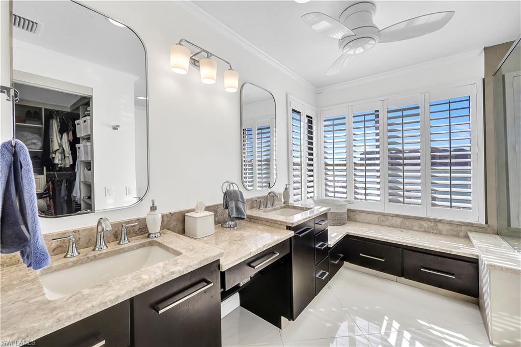 304 La Peninsula BLVD Unit: 304