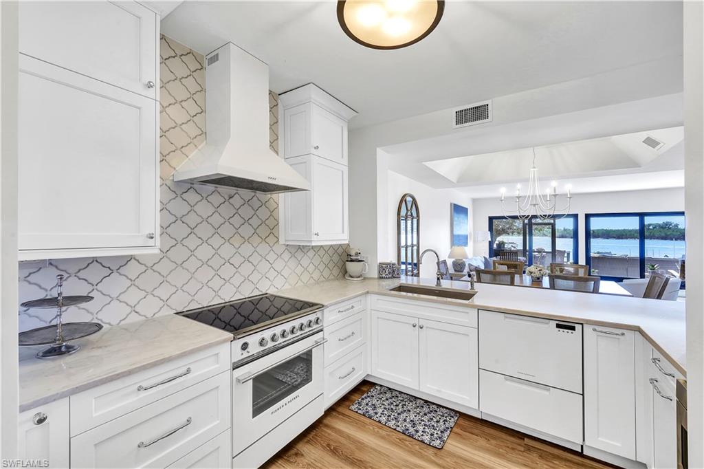 304 La Peninsula BLVD Unit: 304