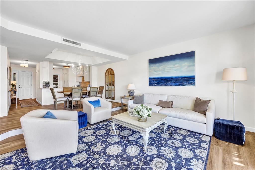 304 La Peninsula BLVD Unit: 304