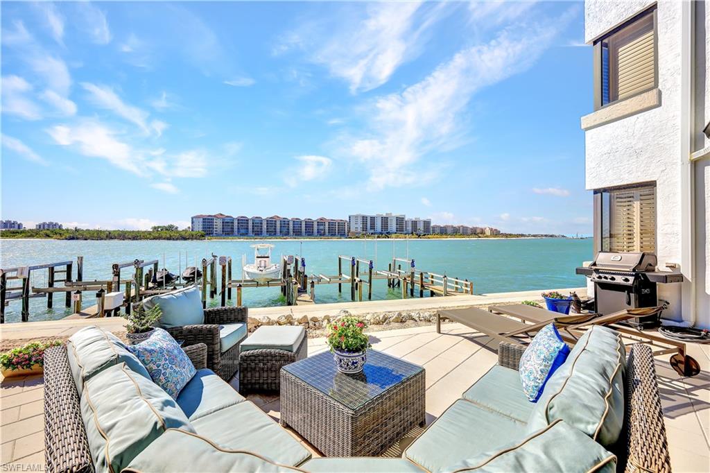 304 La Peninsula BLVD Unit: 304