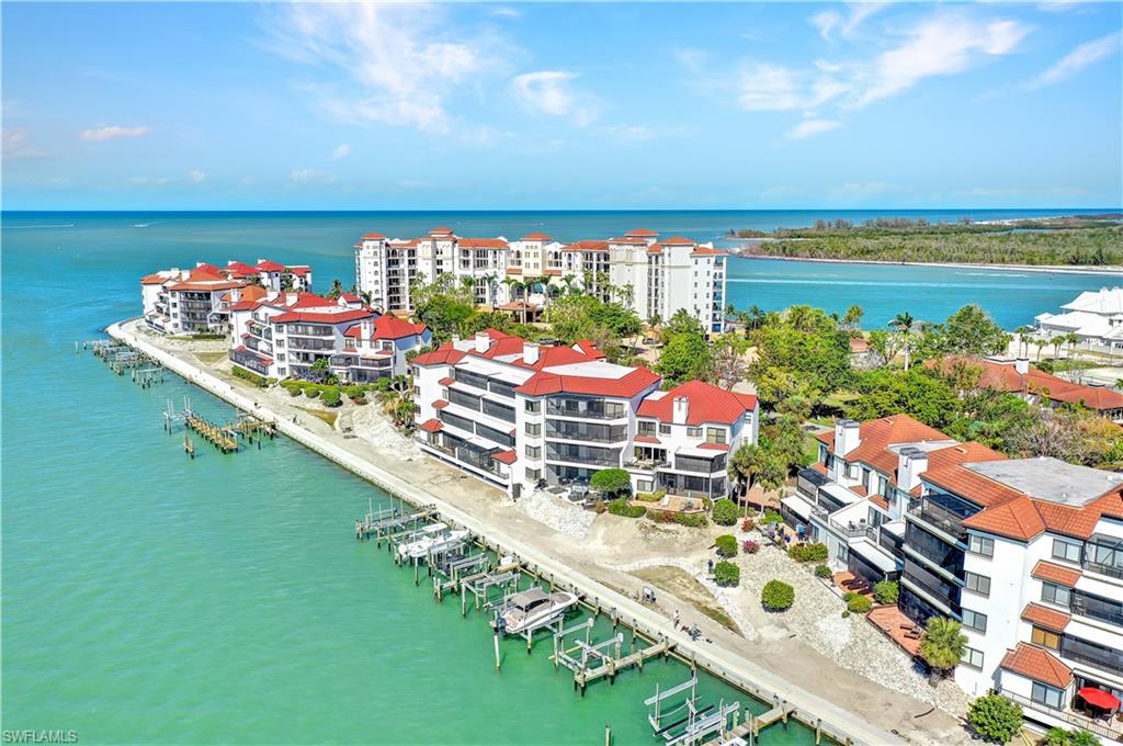 304 La Peninsula BLVD Unit: 304