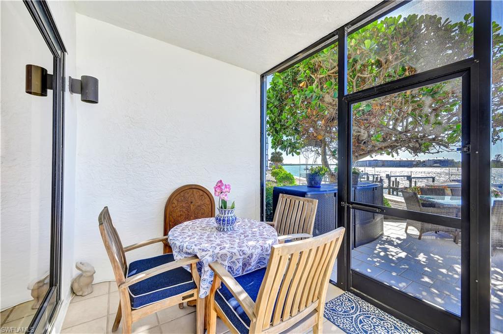 304 La Peninsula BLVD Unit: 304