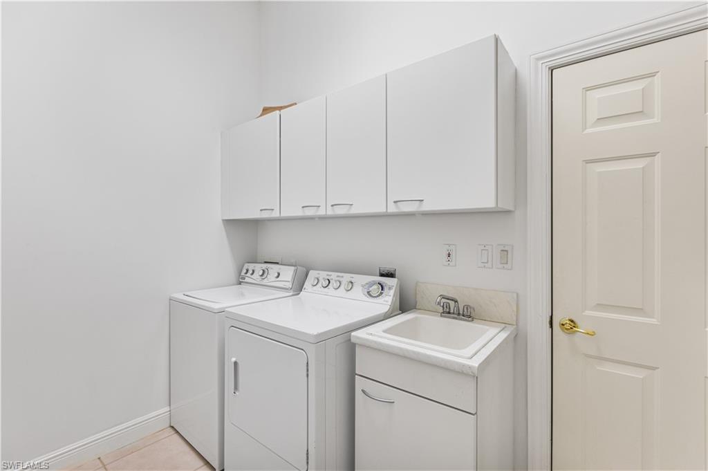 914 Villa Florenza DR