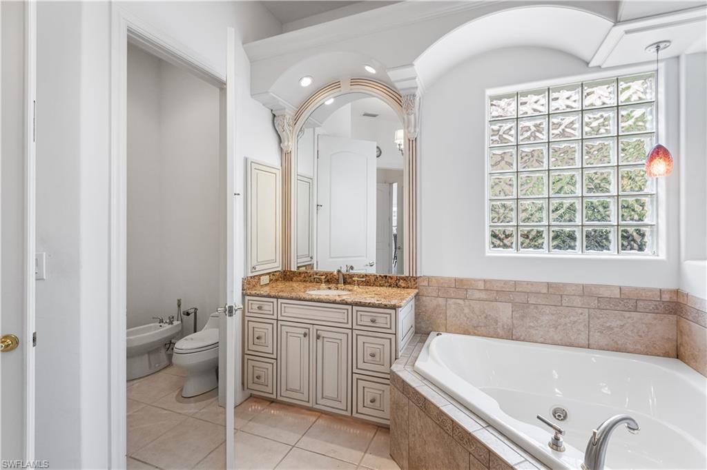914 Villa Florenza DR