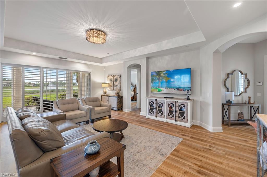 588 Avellino Isles CIR Unit: 20101