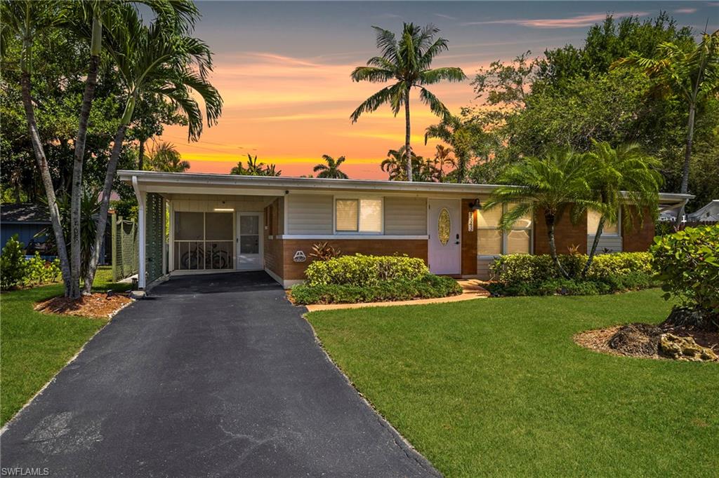 1343 Delmar LN