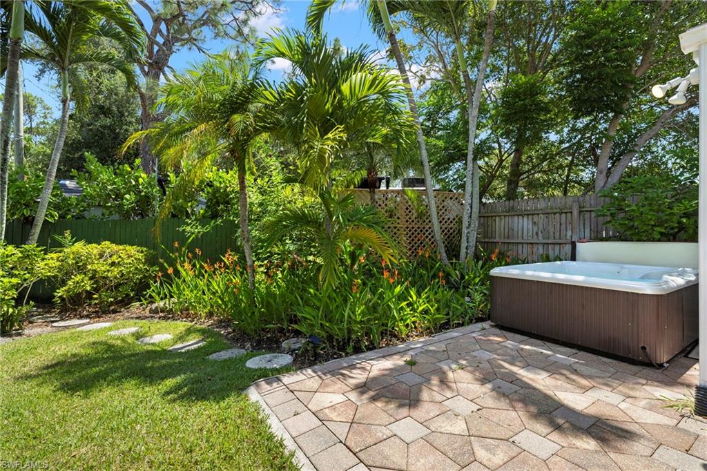1343 Delmar LN