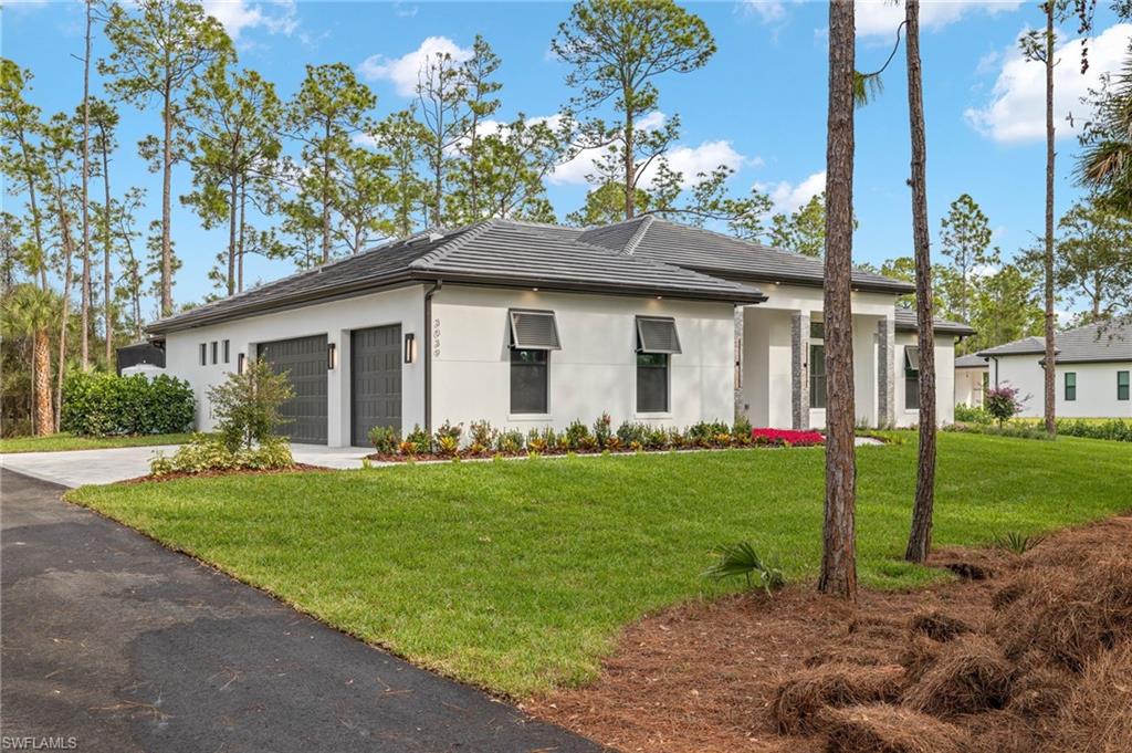 3039 Woodstock AVE