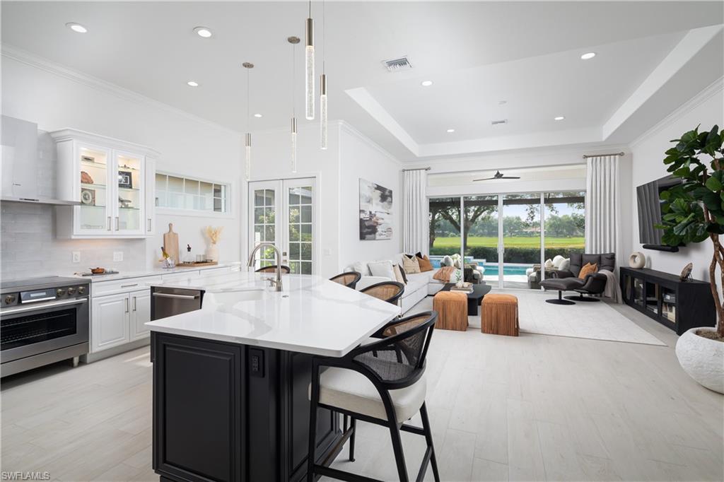 914 Villa Florenza DR
