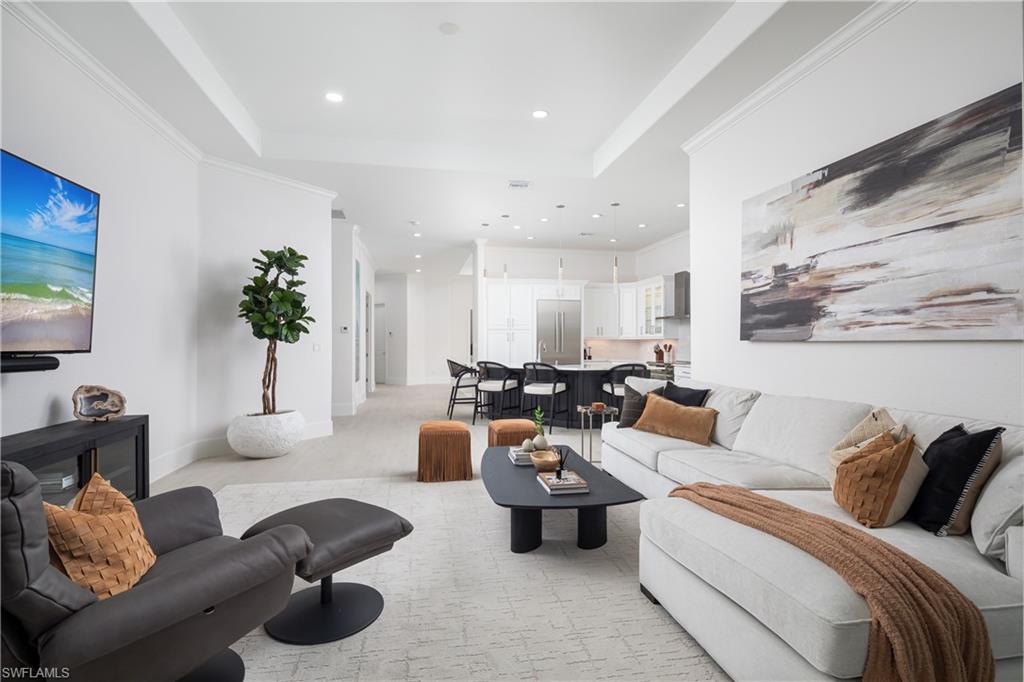 914 Villa Florenza DR
