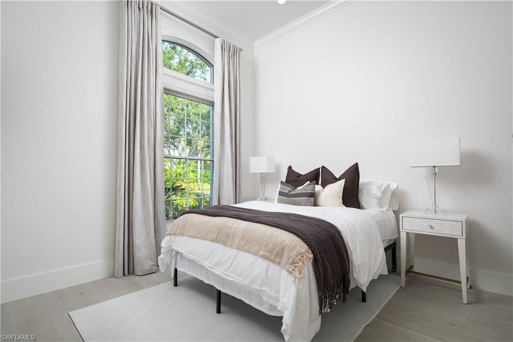 914 Villa Florenza DR