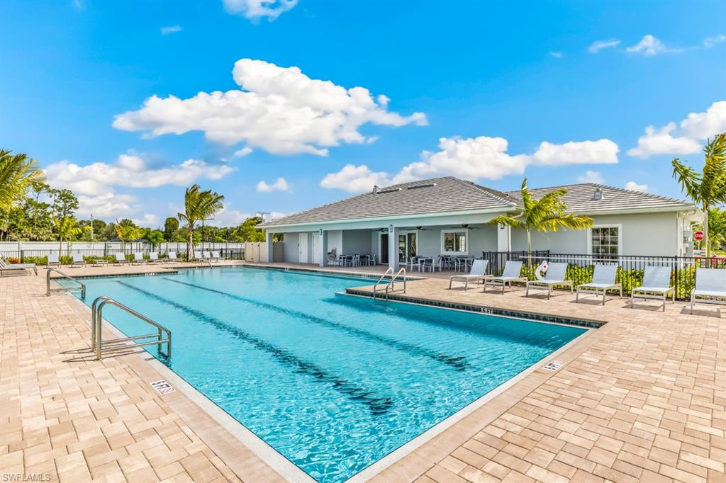 383 Grace Bay LN
