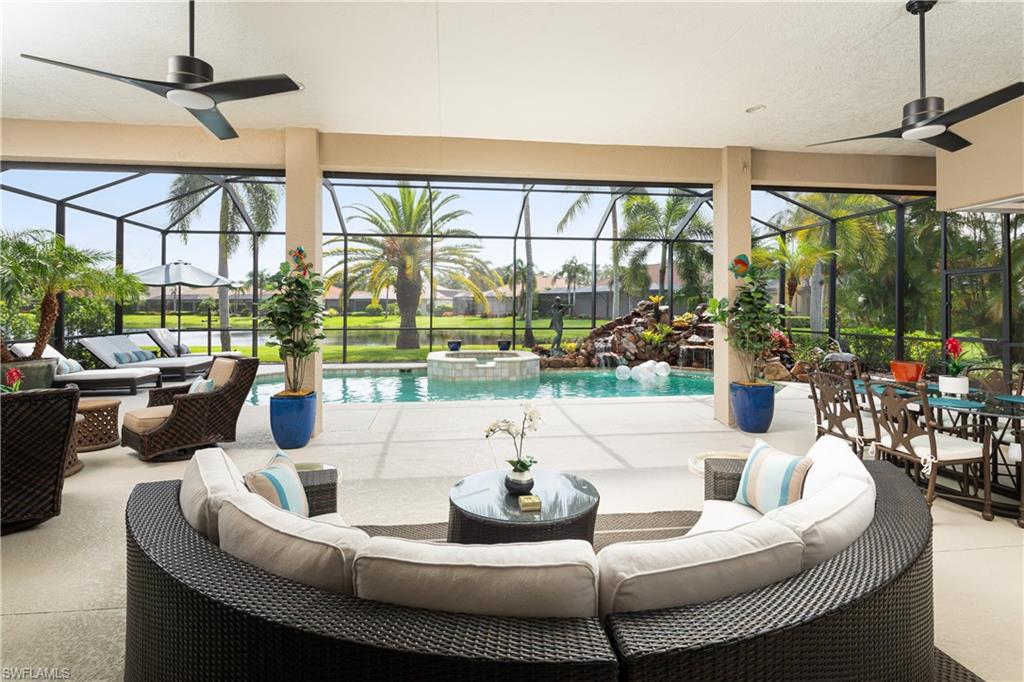 984 Glen Lake CIR