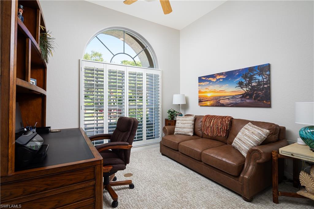 984 Glen Lake CIR