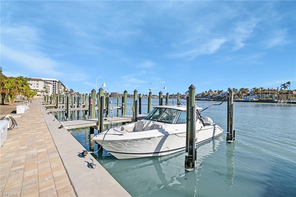 2400 Gulf Shore BLVD N # 4 Unit: PH-4