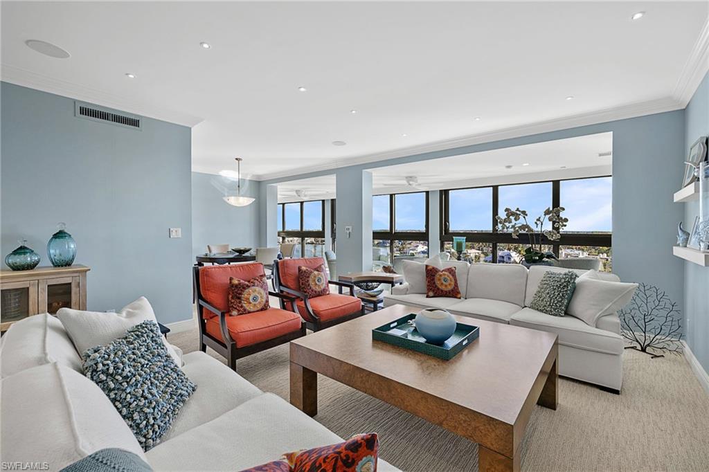 2400 Gulf Shore BLVD N # 4 Unit: PH-4