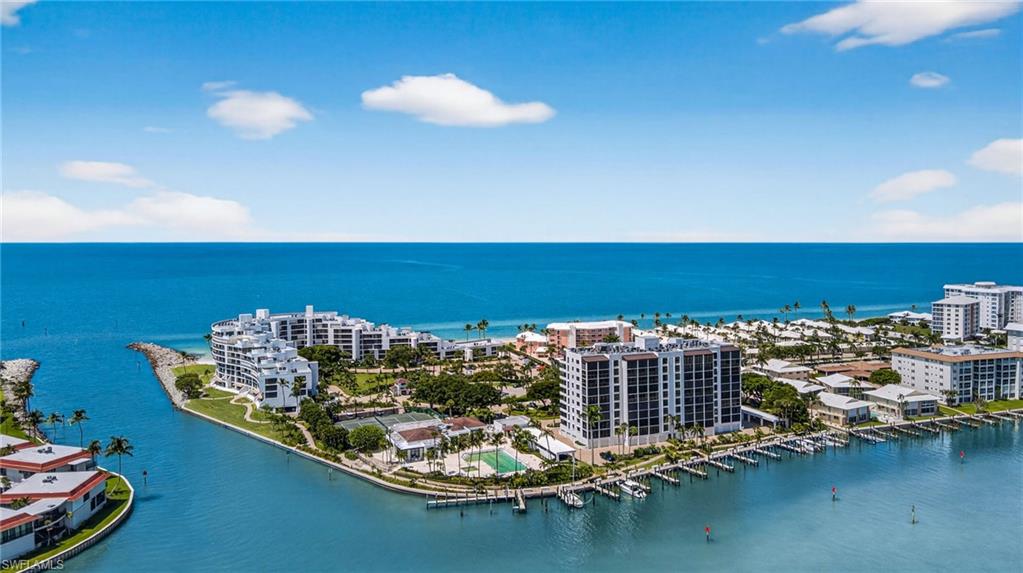 2400 Gulf Shore BLVD N # 4 Unit: PH-4