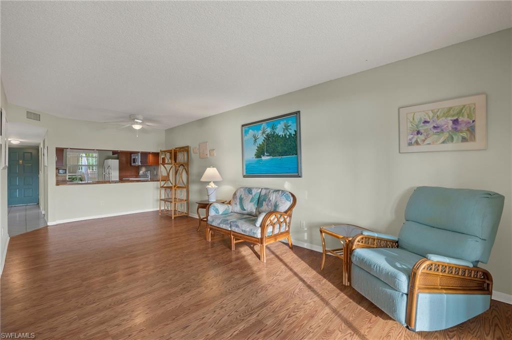 1710 Kings Lake BLVD # 104 Unit: 4-104