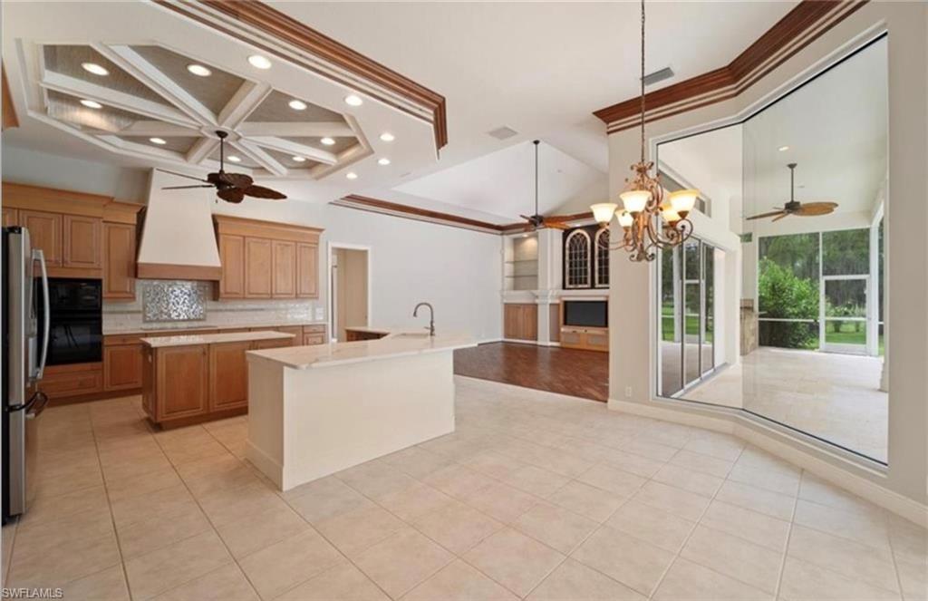 13556 Rosewood LN