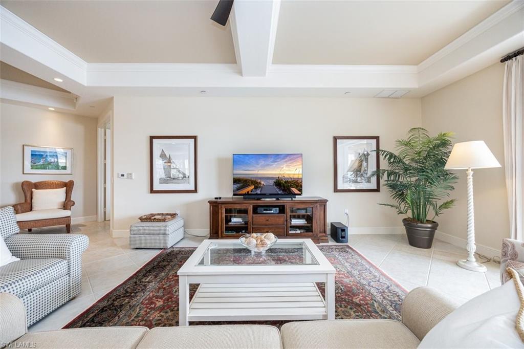 580 Avellino Isles CIR # 202