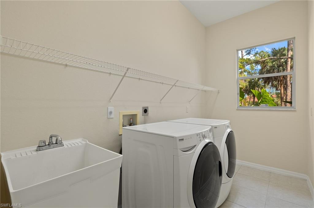3020 14th AVE SE