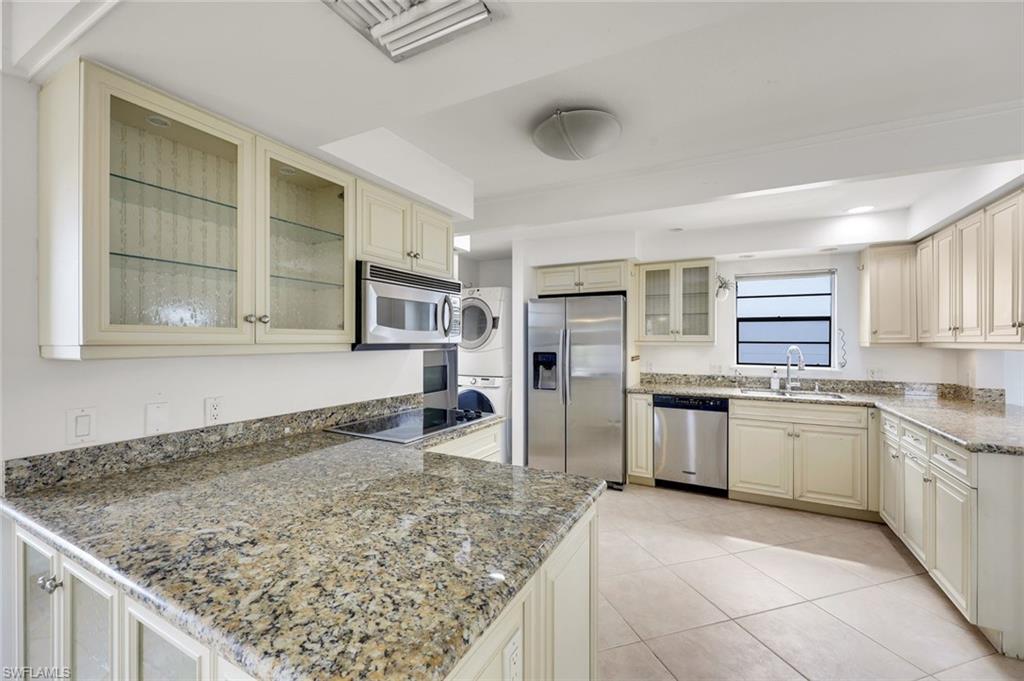 9780 Vanderbilt DR