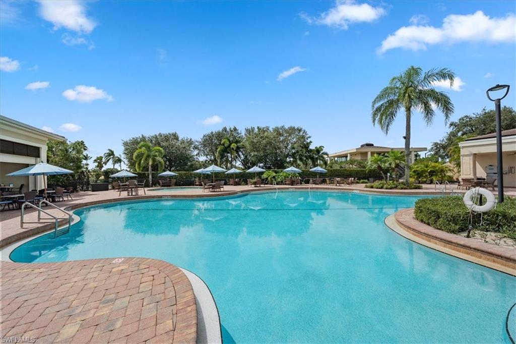 1094 Camelot CIR