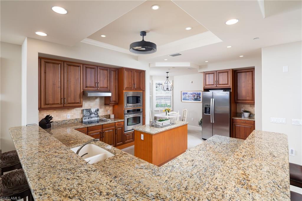 580 Avellino Isles CIR # 202