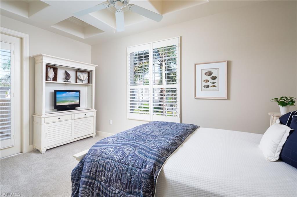 580 Avellino Isles CIR # 202