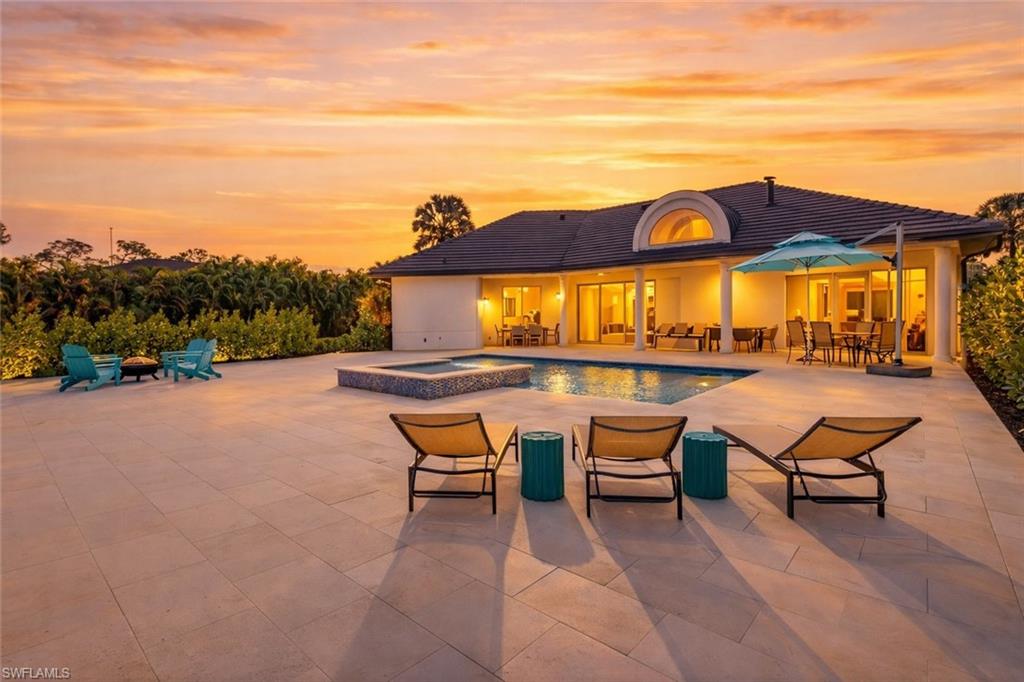 6461 Livingston Woods LN