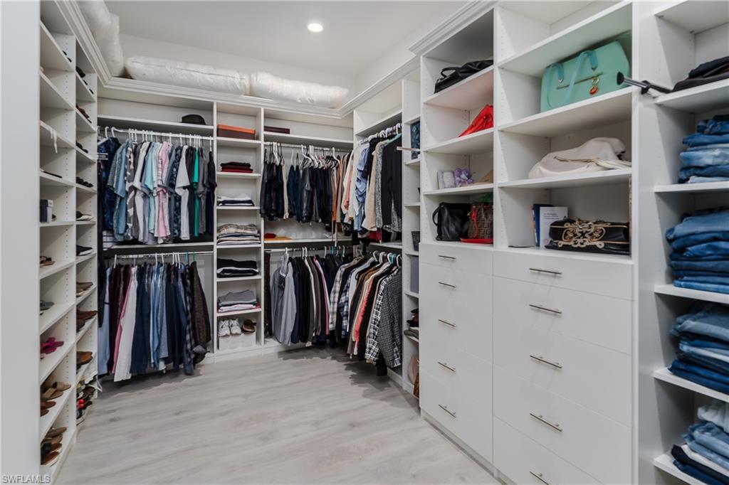 11935 Collegio DR