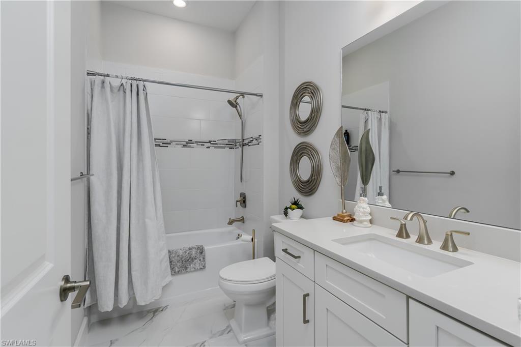 11935 Collegio DR
