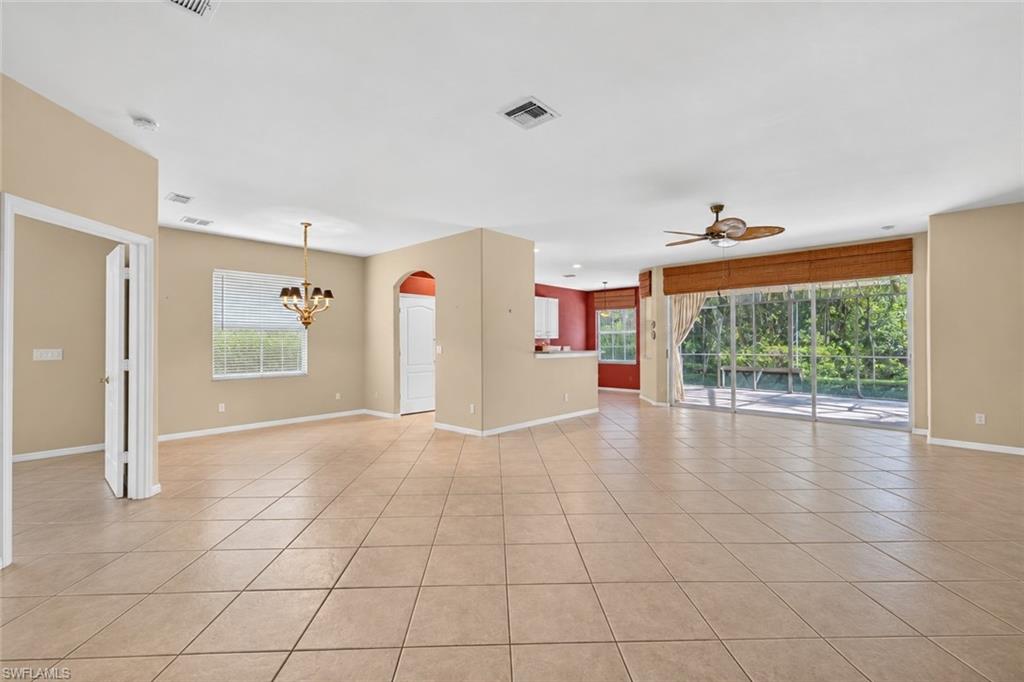 9900 Colonial WALK N
