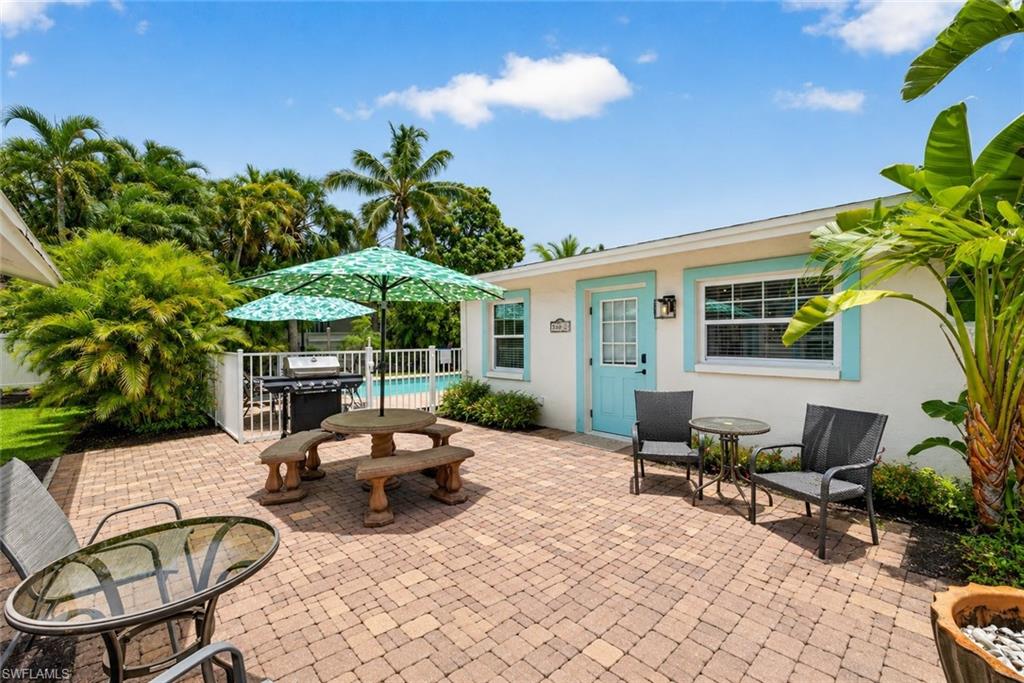 559/563 105th AVE N