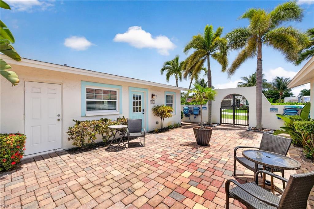 559/563 105th AVE N