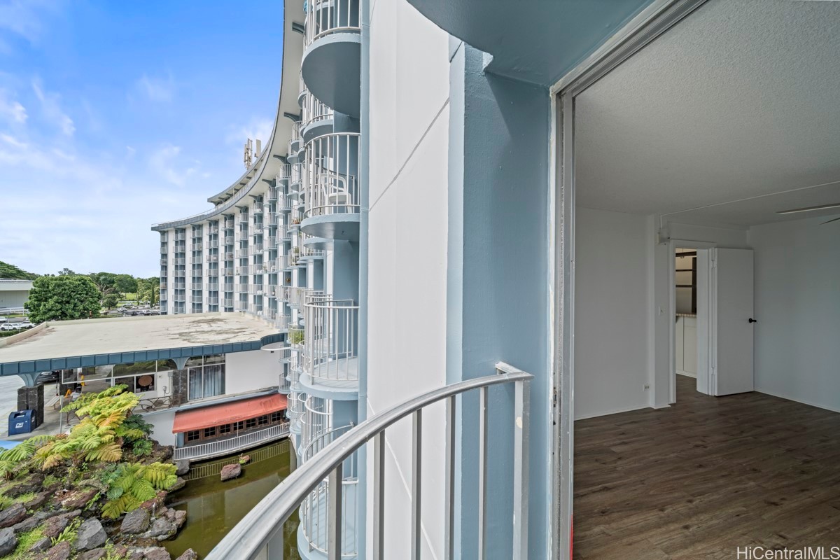 101 AUPUNI Street 521