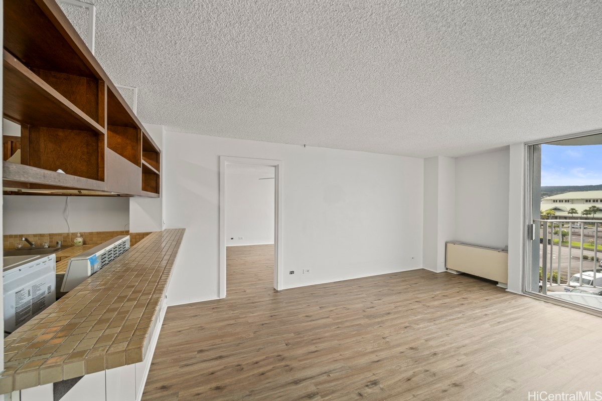 101 AUPUNI Street 521