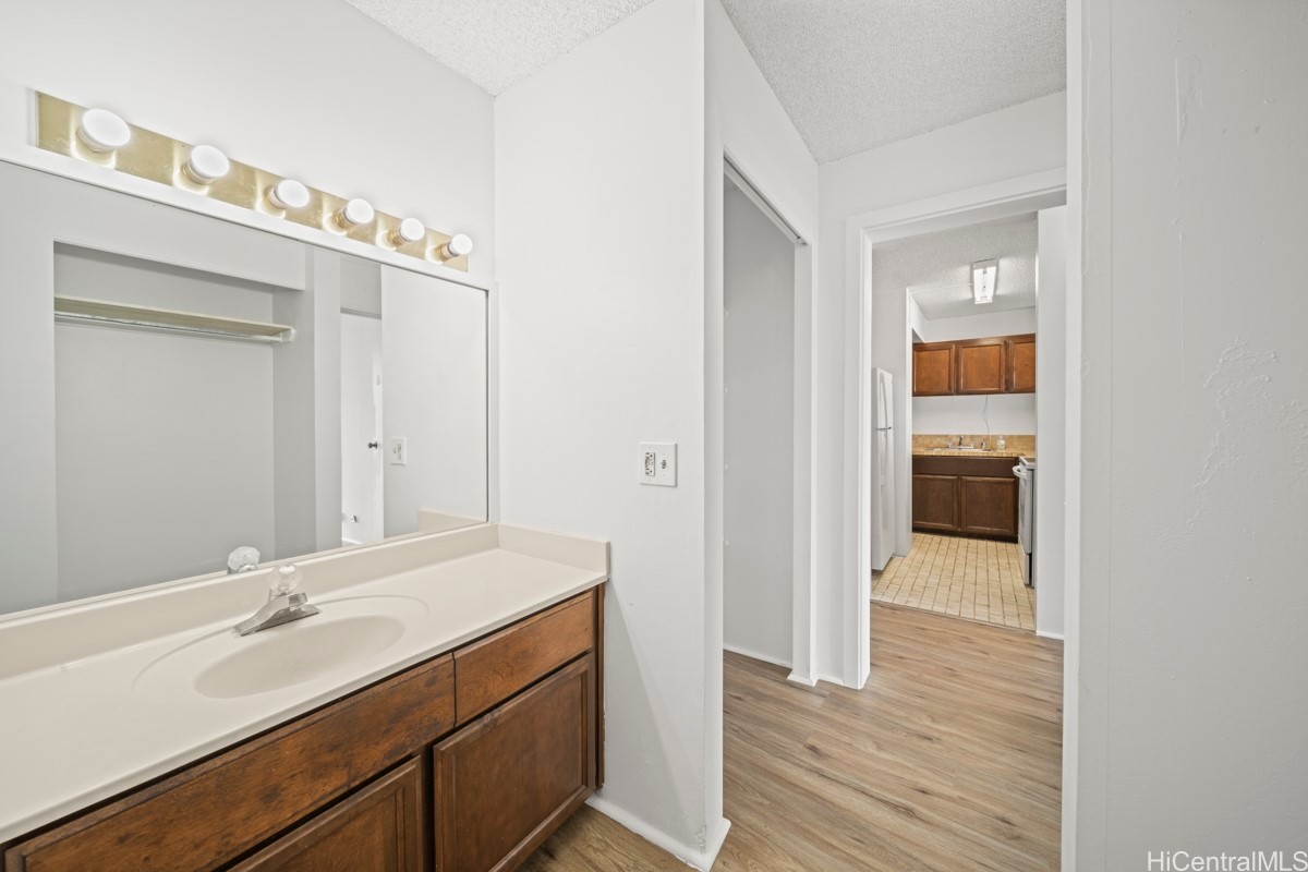 101 AUPUNI Street 521