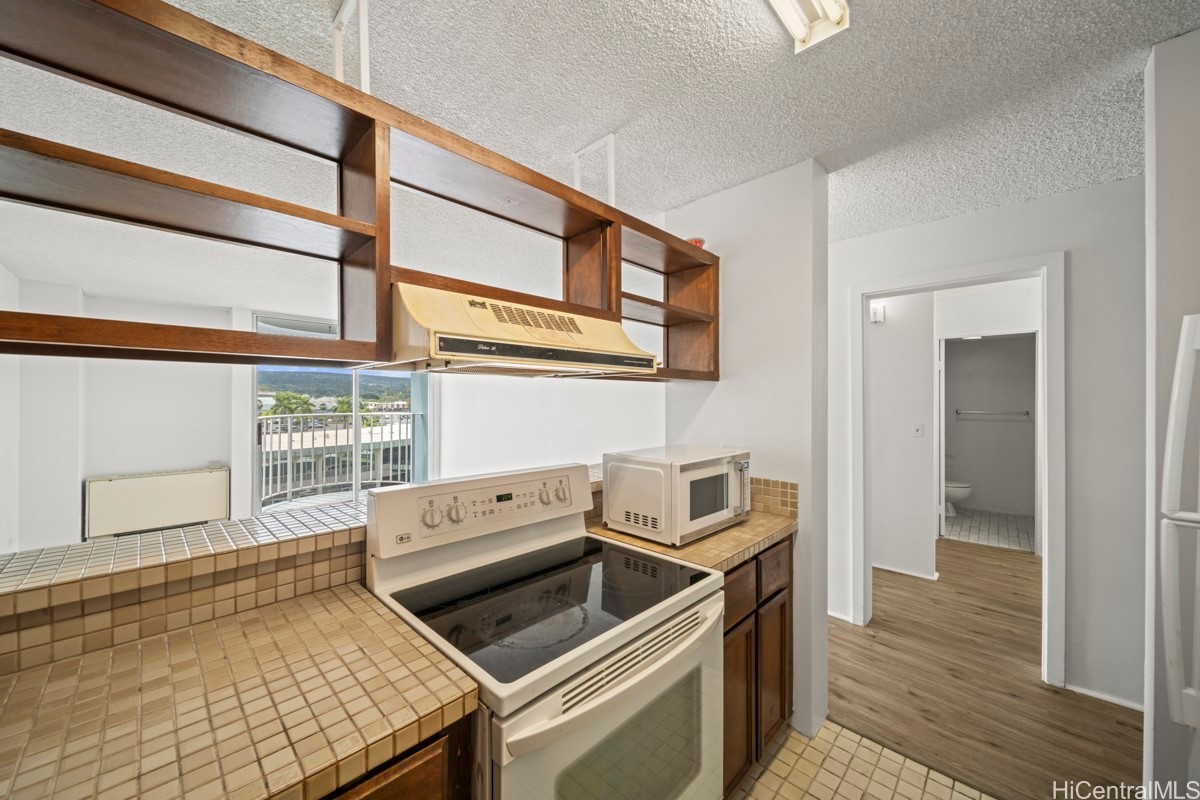 101 AUPUNI Street 521